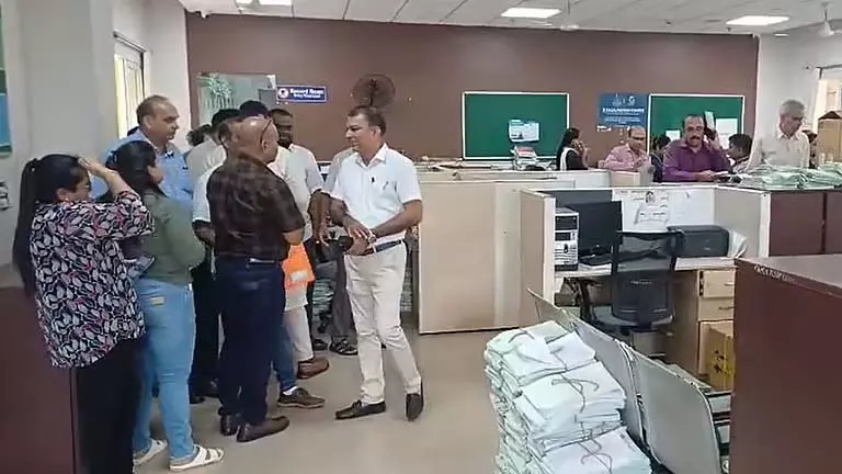 सर्वर में गड़बड़ी के कारण Margao उप पंजीयक कार्यालय में 8 दिनों तक दस्तावेज़ पंजीकरण बाधित रहा सर्वर में गड़बड़ी के कारण Margao उप पंजीयक कार्यालय में 8 दिनों तक दस्तावेज़ पंजीकरण बाधित रहा