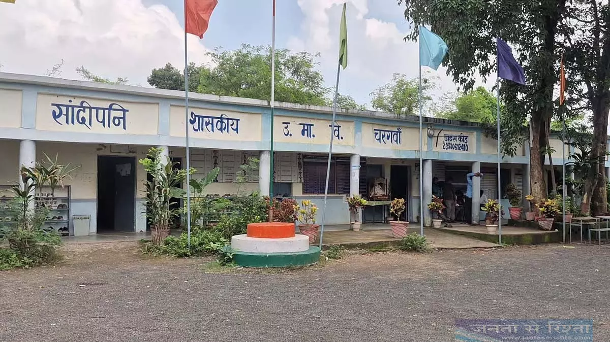 CM राइज स्कूल के प्रिंसिपल पर 40 लाख रुपये की वित्तीय अनियमितता, जांच तेज CM राइज स्कूल के प्रिंसिपल पर 40 लाख रुपये की वित्तीय अनियमितता, जांच तेज