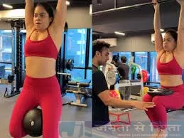 सुमोना चक्रवर्ती की फिटनेस गेम, पंचलाइन से ज़्यादा वज़न उठा रही हैं सुमोना चक्रवर्ती की फिटनेस गेम, पंचलाइन से ज़्यादा वज़न उठा रही हैं