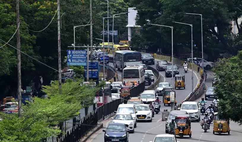 Hyderabad: मसाब टैंक फ्लाईओवर डेढ़ महीने के रखरखाव के लिए आंशिक रूप से बंद रहेगा Hyderabad: मसाब टैंक फ्लाईओवर डेढ़ महीने के रखरखाव के लिए आंशिक रूप से बंद रहेगा