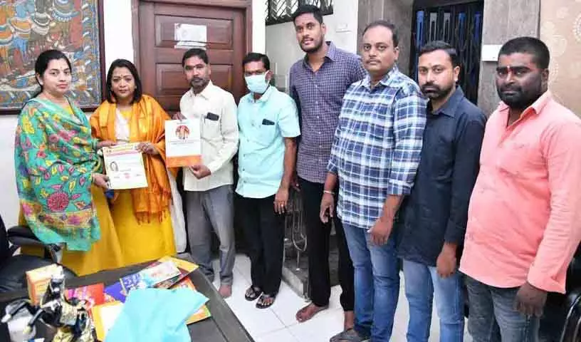 Amberpet के मेयर को बोनालाका आने का निमंत्रण दिया गया Amberpet के मेयर को बोनालाका आने का निमंत्रण दिया गया