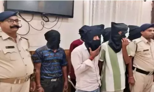 वकील की हत्या में शामिल 8 आरोपी गिरफ्तार, उनकी बेटी से भी पूछताछ करेगी पुलिस वकील की हत्या में शामिल 8 आरोपी गिरफ्तार, उनकी बेटी से भी पूछताछ करेगी पुलिस