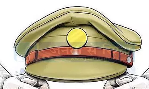 Telangana में स्कूल से भागने की कोशिश में पांचवीं कक्षा की बच्ची की मौत हो सकती है: पुलिस Telangana में स्कूल से भागने की कोशिश में पांचवीं कक्षा की बच्ची की मौत हो सकती है: पुलिस