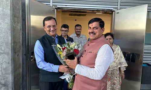 मध्य प्रदेश के मुख्यमंत्री मोहन यादव मैड्रिड पहुंचे मध्य प्रदेश के मुख्यमंत्री मोहन यादव मैड्रिड पहुंचे