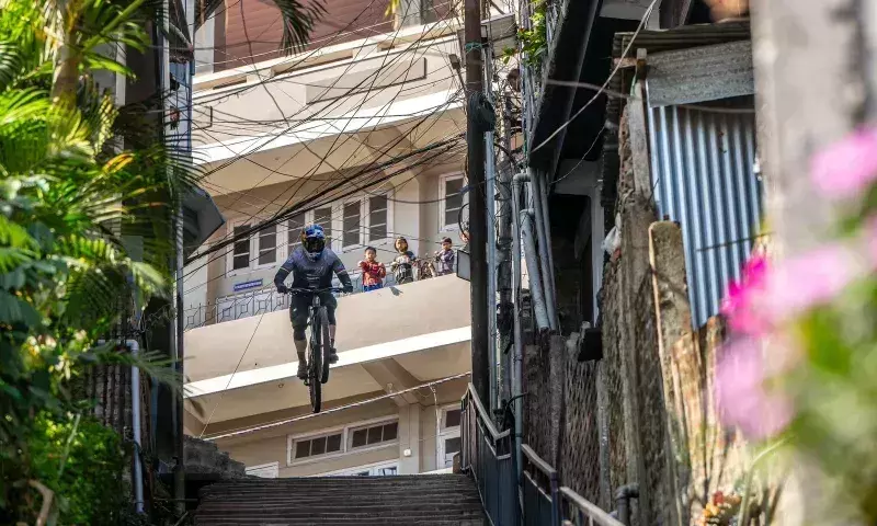 Mizoram आइजोल में शहरी डाउनहिल बाइकिंग इवेंट के दूसरे संस्करण के लिए तैयार