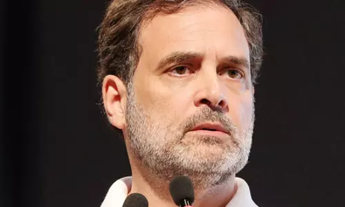 बालासोर केस: राहुल गांधी ने छात्रा के पिता से बात की, न्याय दिलाने का भरोसा दिया बालासोर केस: राहुल गांधी ने छात्रा के पिता से बात की, न्याय दिलाने का भरोसा दिया