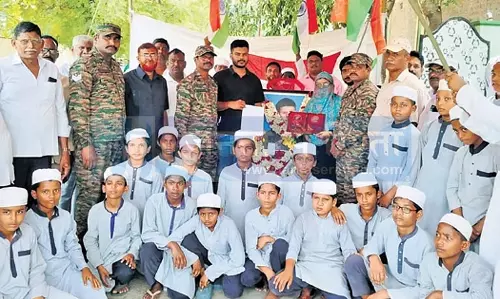 Andhra: भारतीय सेना ने आंध्र के बापटला में कारगिल नायक को श्रद्धांजलि दी
