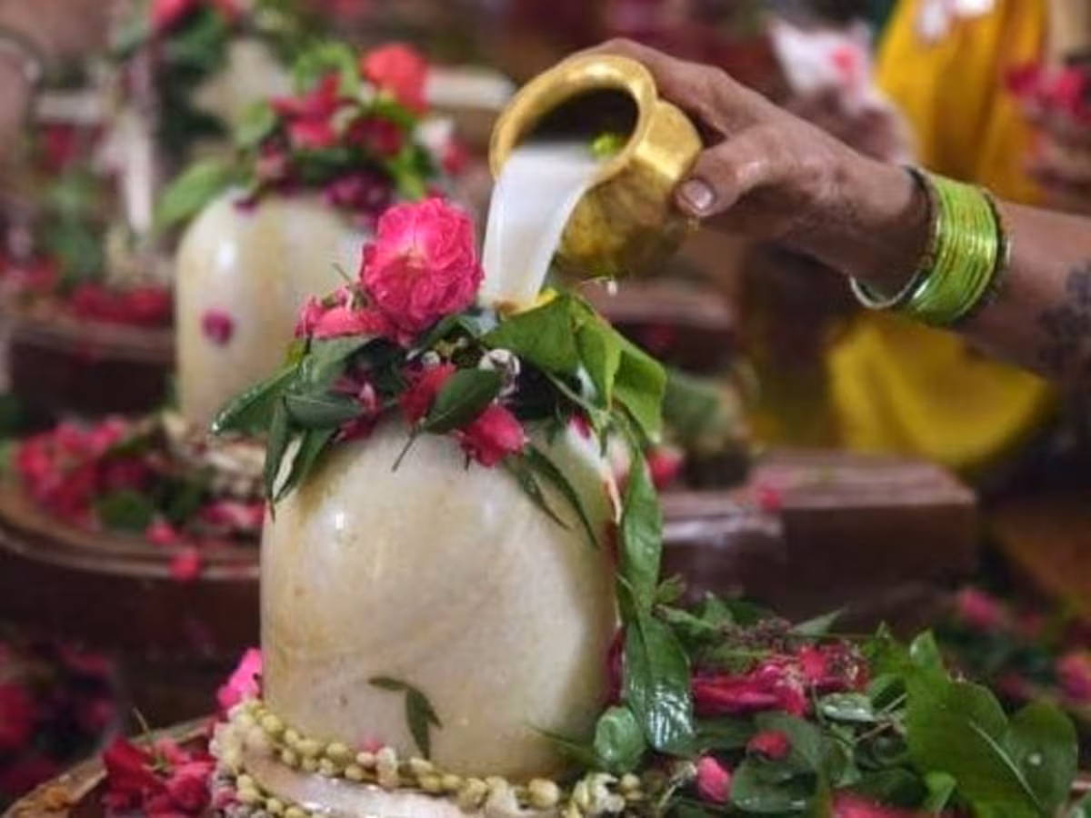 Sawan में बुधवार को पूजन से मिलते हैं चमत्कारी फल, जानें विधि और महत्व