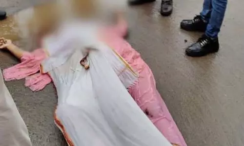 महिला और मासूम की मौत, बोलेरो ने लिया चपेट में