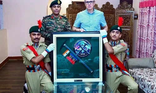 जम्मू-कश्मीर के NCC कैडेटों ने माउंट एवरेस्ट फतह किया