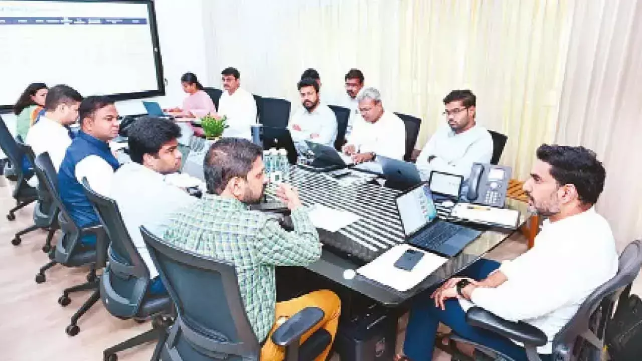 Andhra: लोकेश ने 4 साल में 10 नौकरियां पैदा करने का लक्ष्य रखा Andhra: लोकेश ने 4 साल में 10 नौकरियां पैदा करने का लक्ष्य रखा