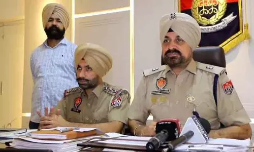 Ludhiana: अंधे कत्ल का पर्दाफाश, नाबालिग समेत दो पुलिस के शिकंजे में Ludhiana: अंधे कत्ल का पर्दाफाश, नाबालिग समेत दो पुलिस के शिकंजे में