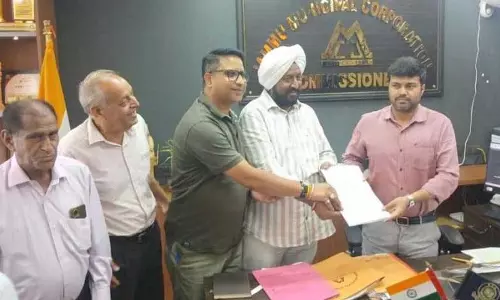 त्रिकुटा नगर निवासियों ने JMC आयुक्त से मुलाकात कर मुद्दे उठाए
