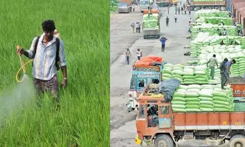 Telangana में खरीफ सीजन में उर्वरक की कमी के कारण किसान रात भर कतार में खड़े रहे