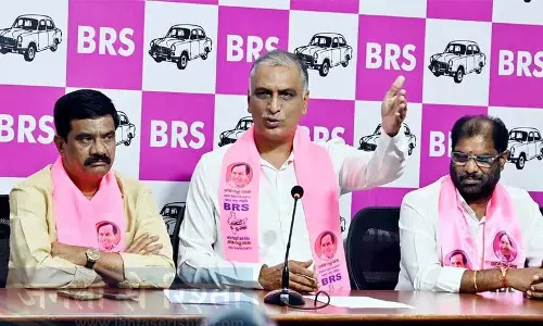 हरीश राव ने नायडू से आधी रात के समझौते पर रेवंत रेड्डी से पूछा सवाल