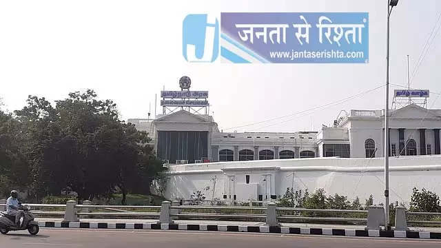 अनधिकृत इमारतें: ग्राम पंचायत प्रशासन के अधिकारी उन्हें सील कर सकते हैं - तमिलनाडु सरकार का आदेश अनधिकृत इमारतें: ग्राम पंचायत प्रशासन के अधिकारी उन्हें सील कर सकते हैं - तमिलनाडु सरकार का आदेश