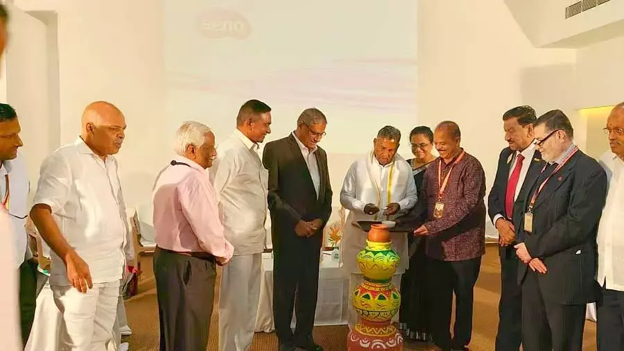 Devanahalli : पीडीओ के लिए व्यक्तित्व विकास शिविर Devanahalli : पीडीओ के लिए व्यक्तित्व विकास शिविर