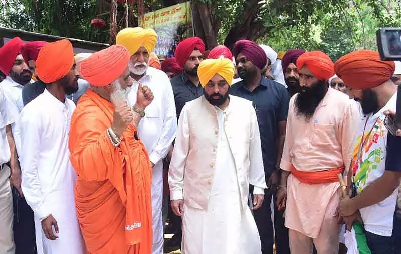 काली बेईं की सफाई के बाद, बुद्ध नाले का पुनरुद्धार अगला कदम: Mann काली बेईं की सफाई के बाद, बुद्ध नाले का पुनरुद्धार अगला कदम: Mann