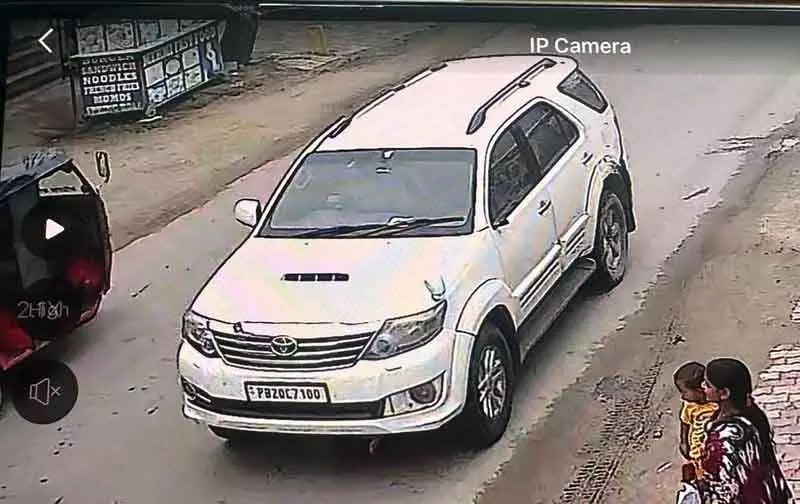 फौजा सिंह को टक्कर मारने के बाद मालिक ने छिपाई SUV और पुरानी बाइक फौजा सिंह को टक्कर मारने के बाद मालिक ने छिपाई SUV और पुरानी बाइक