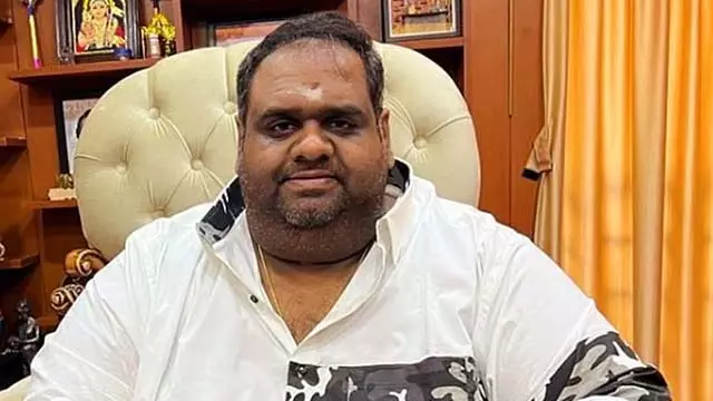 5.24 करोड़ की धोखाधड़ी: मुंबई पुलिस ने निर्माता रविंदर को तलब किया 5.24 करोड़ की धोखाधड़ी: मुंबई पुलिस ने निर्माता रविंदर को तलब किया