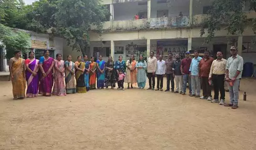 सेव द गर्ल चाइल्ड ने Pitlam में जिला परिषद गर्ल्स हाई स्कूल को गोद लिया सेव द गर्ल चाइल्ड ने Pitlam में जिला परिषद गर्ल्स हाई स्कूल को गोद लिया