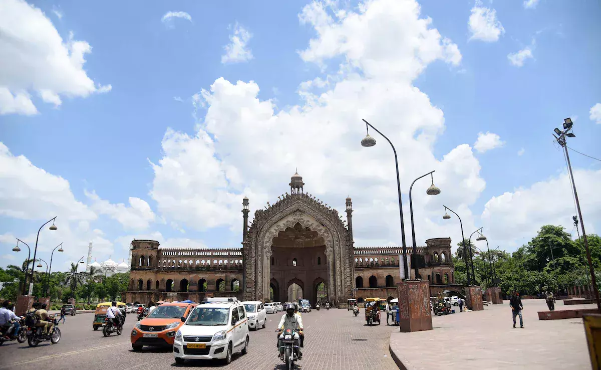 Lucknow: स्वच्छता में चमका लखनऊ, राष्ट्रपति भवन में बजा नाम Lucknow: स्वच्छता में चमका लखनऊ, राष्ट्रपति भवन में बजा नाम