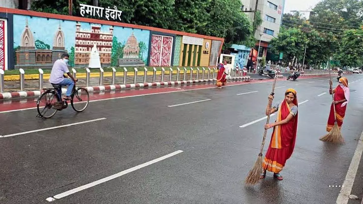 स्वच्छ सर्वेक्षण 2024-25 में इंदौर ने 8वें साल सबसे स्वच्छ शहर का खिताब बरकरार रखा, सूरत दूसरे स्थान पर स्वच्छ सर्वेक्षण 2024-25 में इंदौर ने 8वें साल सबसे स्वच्छ शहर का खिताब बरकरार रखा, सूरत दूसरे स्थान पर