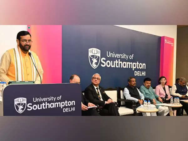 साउथेम्प्टन विश्वविद्यालय परिसर एक पृथ्वी, एक परिवार, एक भविष्य का सच्चा प्रतिबिंब: Haryana CM साउथेम्प्टन विश्वविद्यालय परिसर एक पृथ्वी, एक परिवार, एक भविष्य का सच्चा प्रतिबिंब: Haryana CM