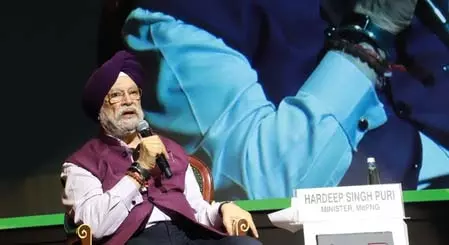 भारत 40 देशों से खरीदता है तेल, रूसी तेल पर अमेरिकी प्रतिबंध को लेकर कोई चिंता नहीं : हरदीप पुरी भारत 40 देशों से खरीदता है तेल, रूसी तेल पर अमेरिकी प्रतिबंध को लेकर कोई चिंता नहीं : हरदीप पुरी