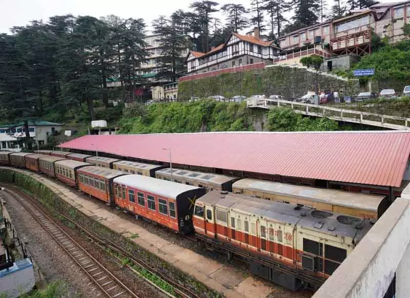 Kalka-Shimla रेल सेवा पांच दिन बाद बहाल Kalka-Shimla रेल सेवा पांच दिन बाद बहाल