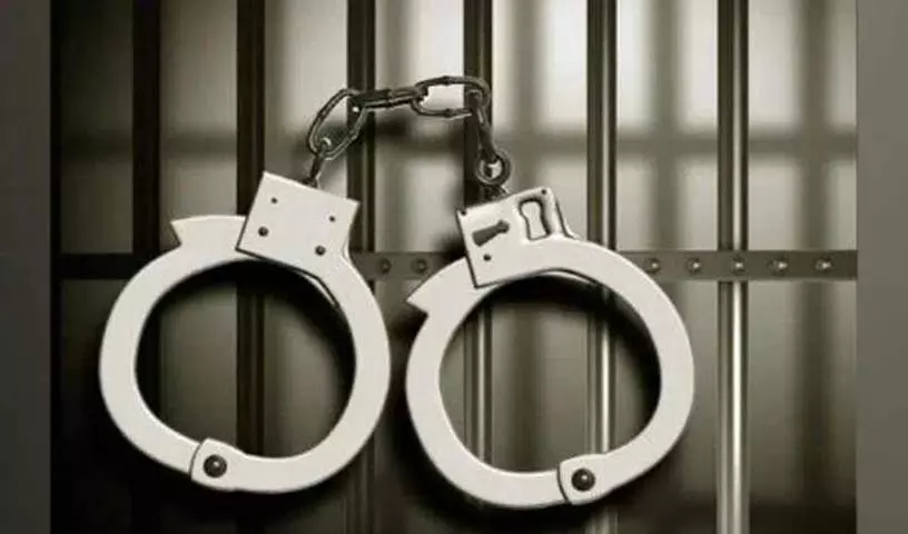 Telangana : कर्ज में डूबी महिला ने भाई के घर में चोरी की Telangana : कर्ज में डूबी महिला ने भाई के घर में चोरी की