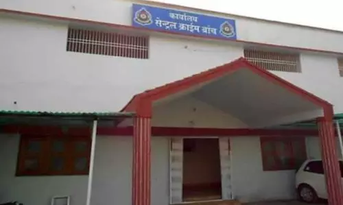 रायपुर: पेट्रोल पंप कर्मचारी की हत्या का मामला, आरोपी गिरफ्तार रायपुर: पेट्रोल पंप कर्मचारी की हत्या का मामला, आरोपी गिरफ्तार