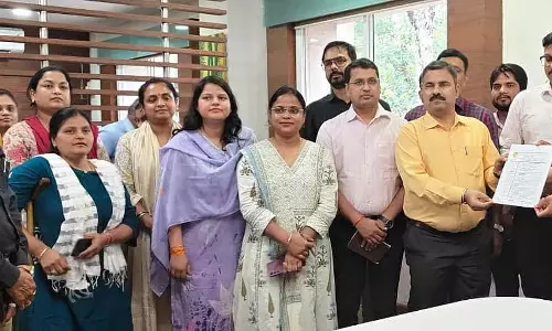 RO ने सरकार की ड्यूटी विभाजन योजना का विरोध किया; कलेक्टर को ज्ञापन सौंपा
