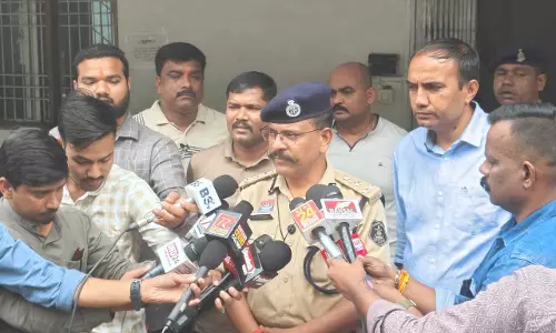 मंदिर हसौद पेट्रोल पंप में लूट-हत्या की घटना को अंजाम देने वाले आरोपी गिरफ्तार मंदिर हसौद पेट्रोल पंप में लूट-हत्या की घटना को अंजाम देने वाले आरोपी गिरफ्तार