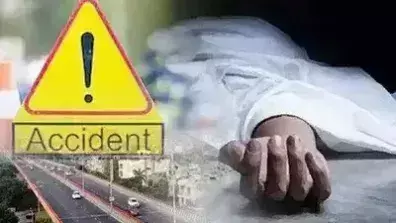 Maharashtra में कार और बाइक की भिड़ंत, 7 लोगों की मौके पर मौत