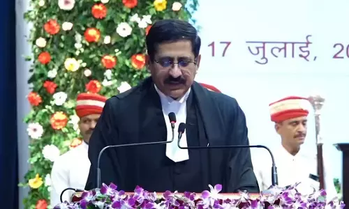 मुख्य न्यायाधीश ने MP के 29वें मुख्य न्यायाधीश के रूप में शपथ ली मुख्य न्यायाधीश ने MP के 29वें मुख्य न्यायाधीश के रूप में शपथ ली