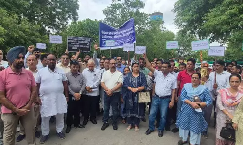 Haryana : क्या यही नया भारत है शिक्षक रो रहे हैं Haryana : क्या यही नया भारत है शिक्षक रो रहे हैं