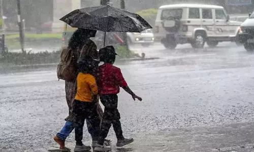 भारी मानसूनी बारिश के बावजूद, बारिश का आंकड़ा अभी भी 100 के आंकड़े से नीचे भारी मानसूनी बारिश के बावजूद, बारिश का आंकड़ा अभी भी 100 के आंकड़े से नीचे