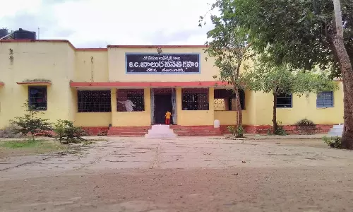 बाल कल्याण निकाय ने मुख्यमंत्री रेवंत से Telangana छात्रावासों पर बैठक बुलाने का अनुरोध किया