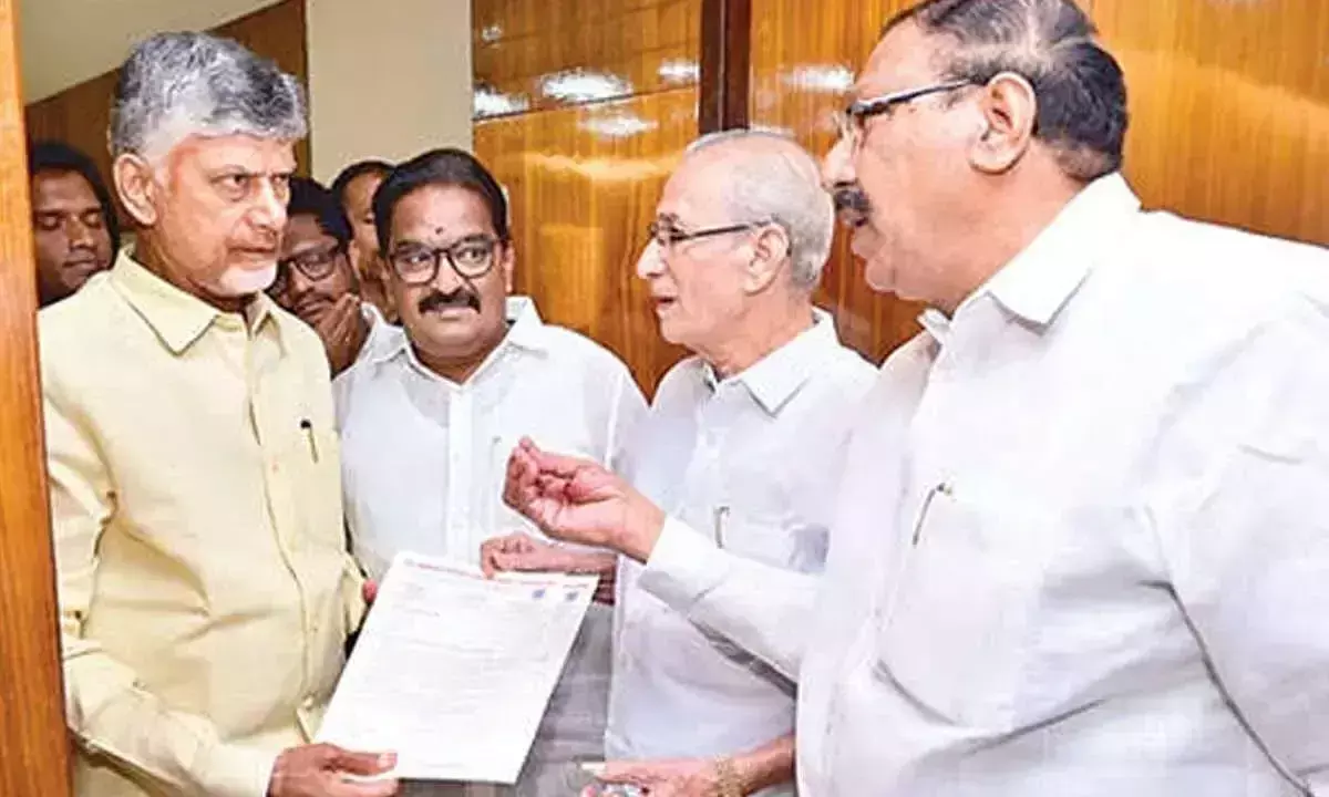 Andhra: सरकार द्वारा ग्रीन टैक्स में कटौती से ट्रक मालिकों को बड़ी राहत
