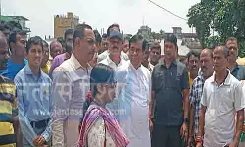 Agartala के मेयर ने लेक चौमुहानी बाजार में विकास कार्यों की समीक्षा की