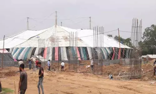 Jalandhar के बर्ल्टन पार्क में स्पोर्ट्स हब परियोजना स्थल पर सर्कस और बाज़ार की शुरुआत