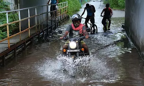Kerala : भारी बारिश से भूस्खलन 3 दिन के लिए रेड अलर्ट