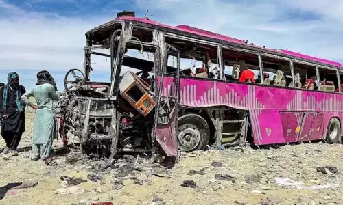 BLA ने पाक सेना की बस पर आईईडी हमले की जिम्मेदारी ली, जिसमें 29 लोग मारे गए BLA ने पाक सेना की बस पर आईईडी हमले की जिम्मेदारी ली, जिसमें 29 लोग मारे गए