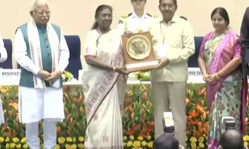 Andhra के मंत्री नारायण को राष्ट्रपति से पुरस्कार प्राप्त