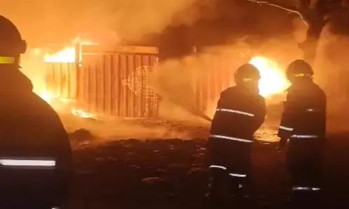 इराक के हाइपरमार्केट में भीषण आग लगने से 61 लोगों की मौत, कई लापता