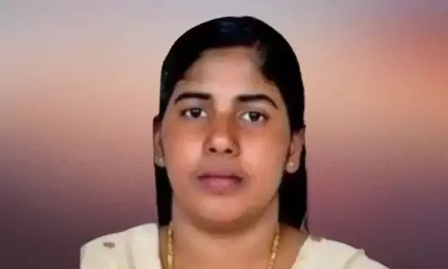 Nimisha Priya की फांसी टल गई, लेकिन क़िसास का ख़तरा अभी भी मंडरा रहा Nimisha Priya की फांसी टल गई, लेकिन क़िसास का ख़तरा अभी भी मंडरा रहा