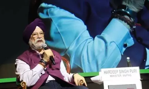 भारत 40 देशों से खरीदता है तेल, रूसी तेल पर अमेरिकी प्रतिबंध को लेकर कोई चिंता नहीं : हरदीप पुरी भारत 40 देशों से खरीदता है तेल, रूसी तेल पर अमेरिकी प्रतिबंध को लेकर कोई चिंता नहीं : हरदीप पुरी