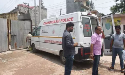 Dariya village में शराब बरामदगी के बाद दो पुलिसकर्मी निलंबित Dariya village में शराब बरामदगी के बाद दो पुलिसकर्मी निलंबित