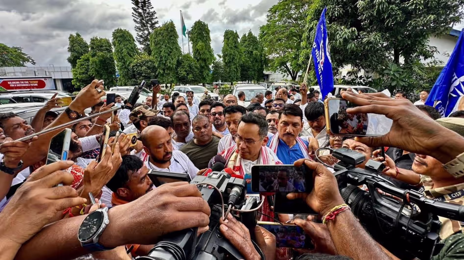 Assam :  भ्रष्टाचार और सांप्रदायिक राजनीति को लेकर हिमंत पर निशाना साधा